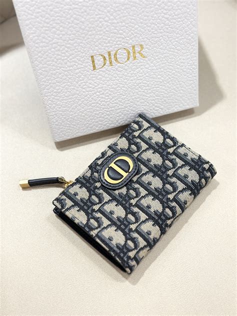 dior 30 montaigne restaurant|Dior 30 montaigne wallet.